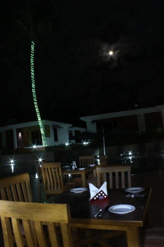 The Grand Leoney Resort Vagator Esterno foto